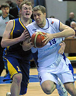 Äèíàìîâöû "ïðèçåìëèëè" "ëåò÷èêîâ". Äèíàìîâöû "ïðèçåìëèëè" "ëåò÷èêîâ".