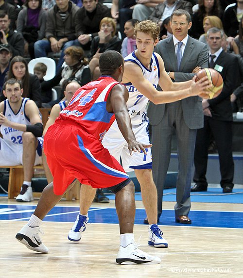 Дмитрий Хвостов, Сергей Базаревич (фото А.Астахова, dynamobasket.com)