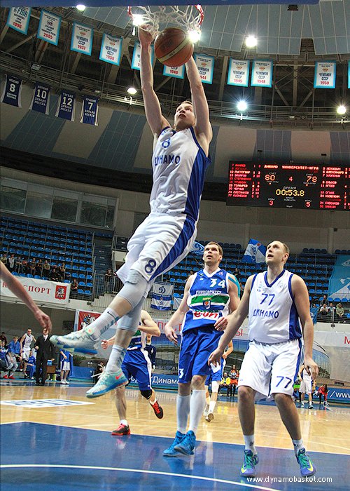 Андрей Логинов (фото - Анна Астахова, dynamobasket.com)