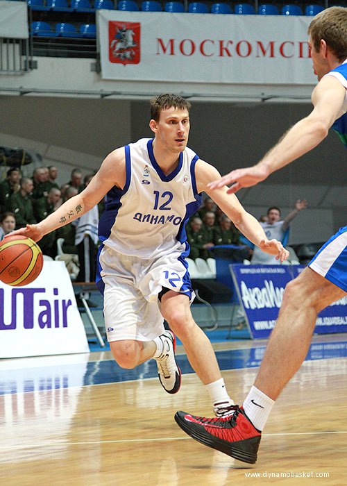 Александр Пустогвар (фото - Анна Астахова, dynamobasket.com)