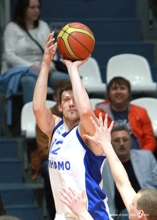 Александр Пустогвар (фото - Анна Астахова, dynamobasket.com)
