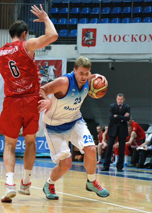 Валентин Юрчик (фото - Анна Астахова, dynamobasket.com)