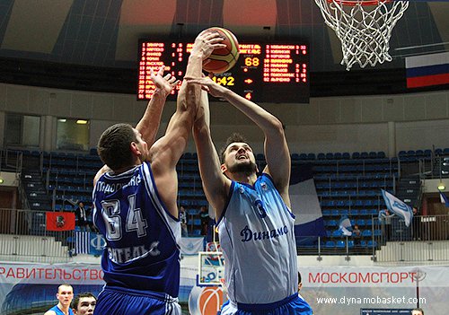 Евгений Карпеко (фото - Анна Астахова, dynamobasket.com)