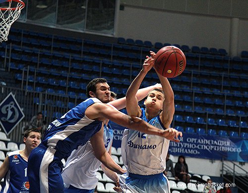 Георгий Жбанов (фото - Анна Астахова, dynamobasket.com)