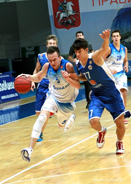 Тарас Клюндиков (фото - Анна Астахова, dynamobasket.com)