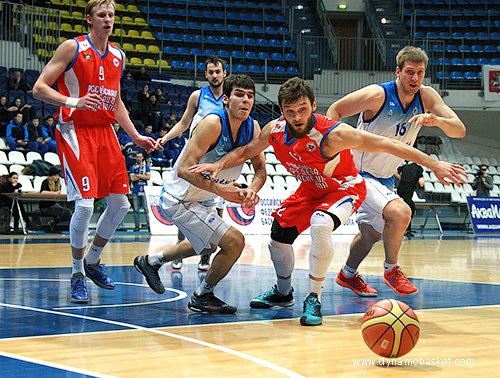 Сердар Аннаев, Евгений Карпеко и Владислав Трушкин (фото - Анна Астахова, dynamobasket.com)